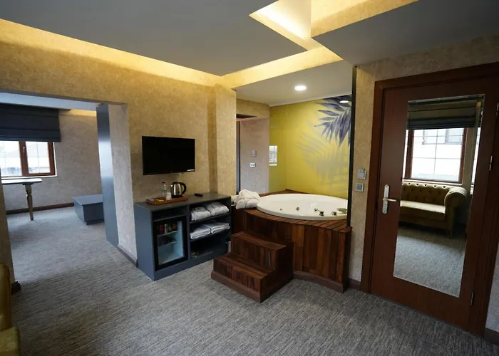 The Life Hotel & Spa