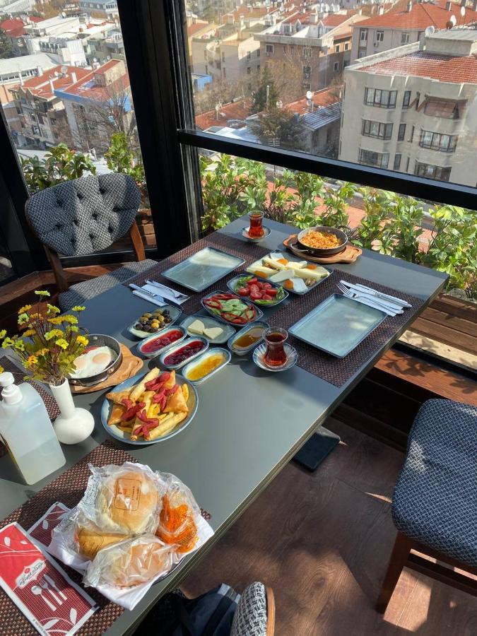 Hotel The Life & 3*